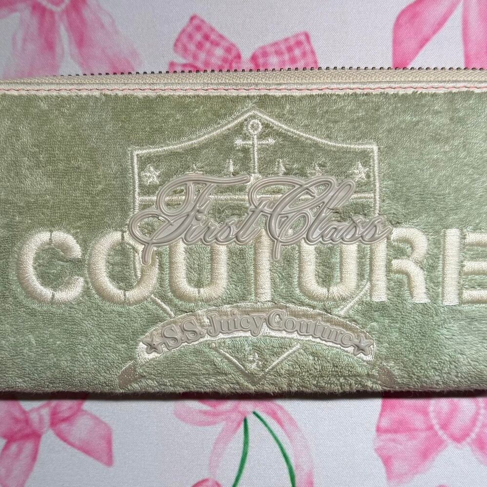 SOLD Y2K Juicy Couture First Class Couture SS Juicy Couture Light Green Wallet